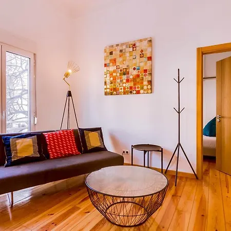 Stylish 2 Bedrooms In The Heart Of